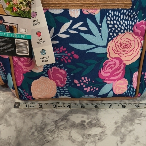 LOTG Floral Insulated Lunch Tote With Water Bottle NWT - Picture 6 of 12